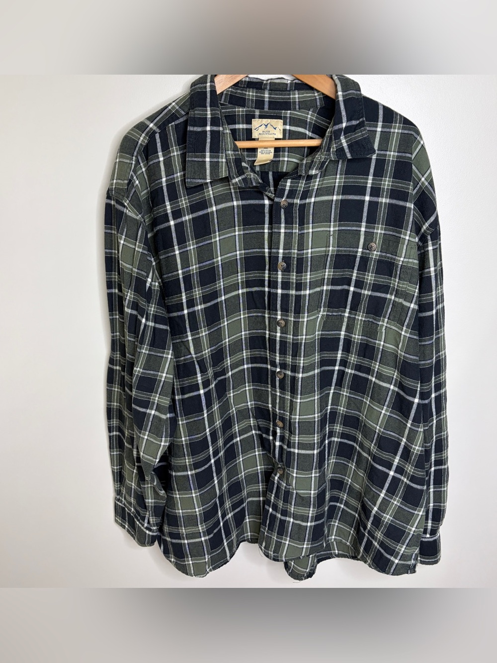 Men's Plaid Button-Up Shirt in Olive Green and Black 3XL